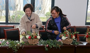员工2.jpg